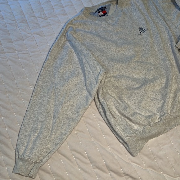 Tommy Hilfiger crewneck sweater - Picture 6 of 9